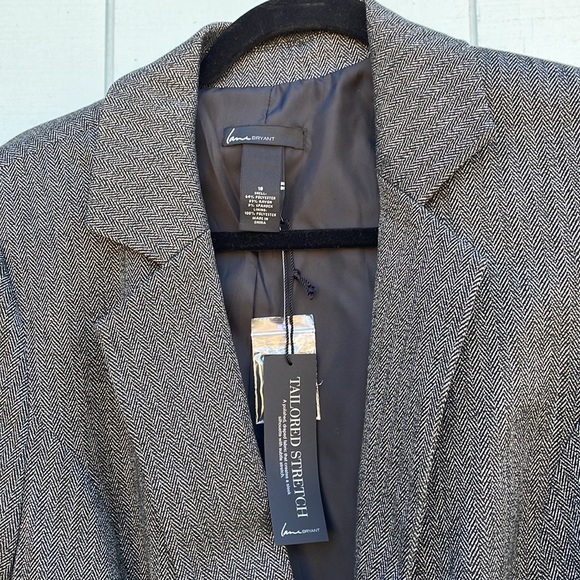 Lane Bryant Tailored Stretch women’s Jacket Size 18 - Picture 2 of 16